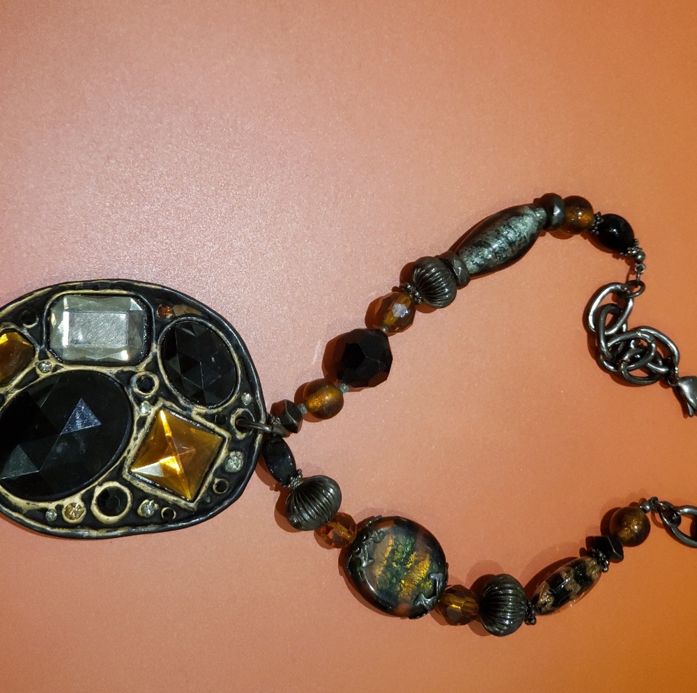 GLAM NECKLACE - Picture 3 of 4